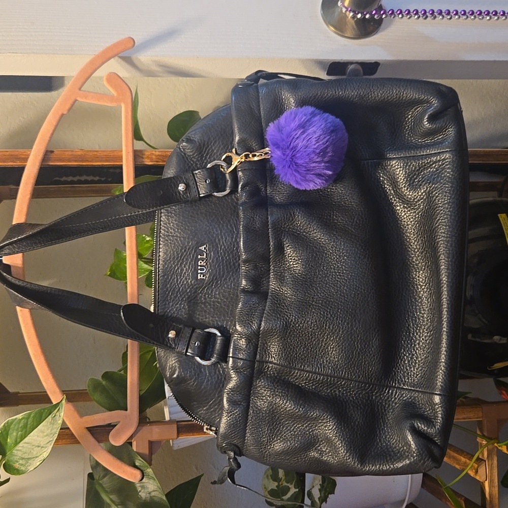 Furla Black Leather Shoulder Bag